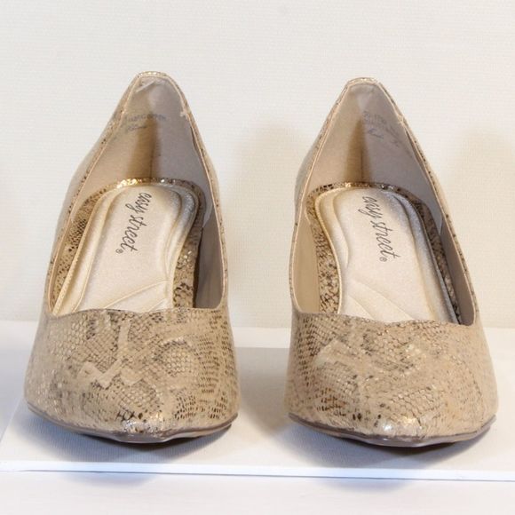 Easy Street Women's Snakeskin Pointed Toe Reptile Print Low Heel Pumps Size 8.5N - Picture 3 of 8